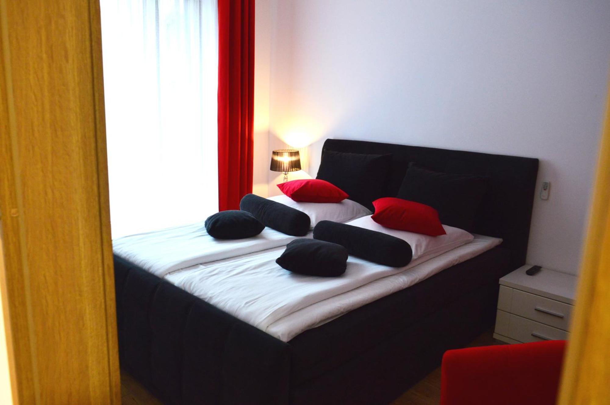 Апартаменты Katania Moxy Te&Am Cracow Краков Экстерьер фото